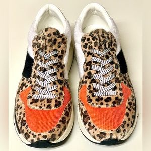 Women’s 8.5 Faux Fur Animal Pattern OASIS SOCIETY California Sneakers Shoes